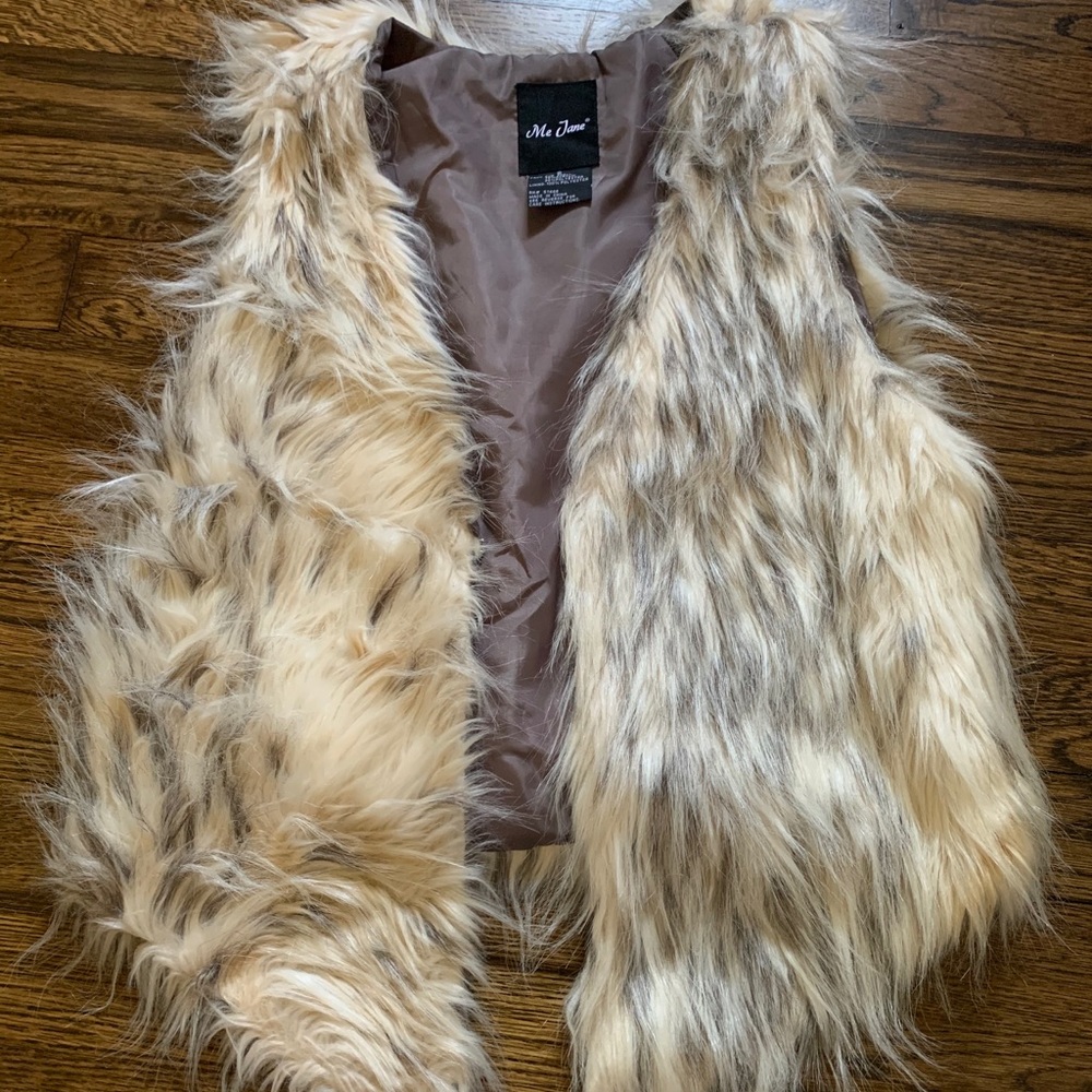 Me Jane Faux fur coat